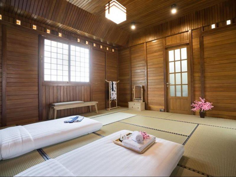The Onsen Hot Spring Resort Batu  Exterior photo